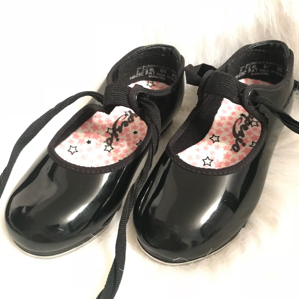 Toddler sz 7.5 black patent tap shoes - like new!